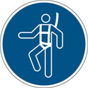 M018 - Wear a safety harness